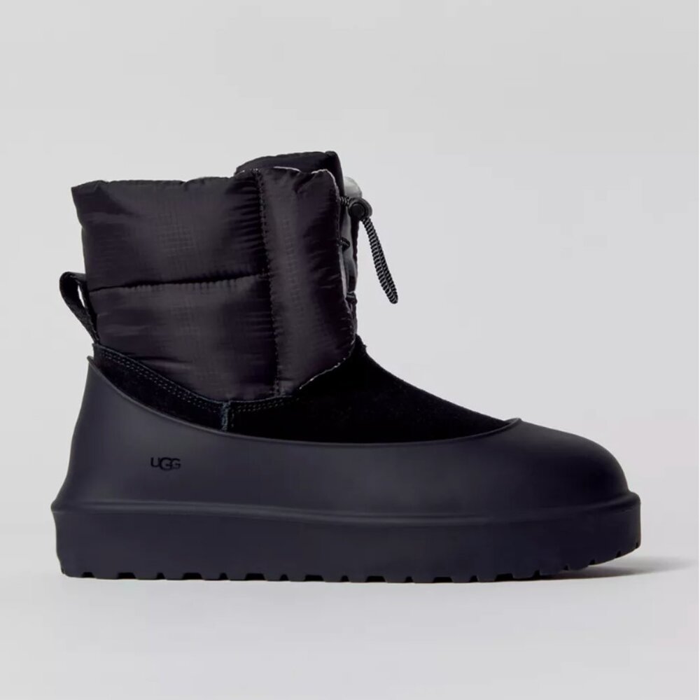 UGG Classic Maxi Toggle Boot